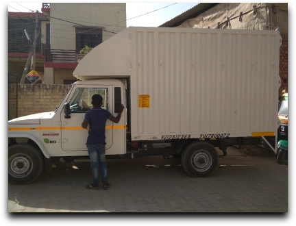 Mini truck for house shifting in gurgaon